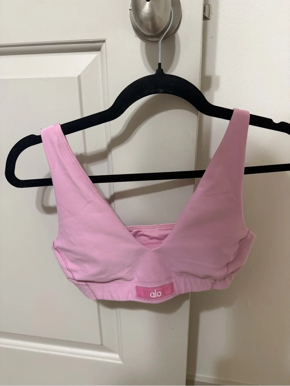 Alo Yoga Small Pink Sports Bra. 💕⚡️